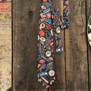 NFL Football Team Logo Novelty Tie-Wallywear-1994